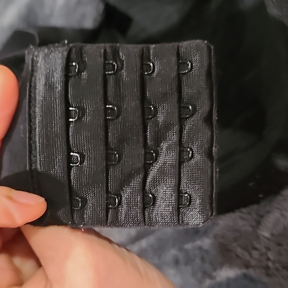 Body by Victoria Black 38DD bra - Picture 5 of 6